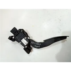Recambio de potenciometro pedal gas para opel vectra c berlina (2002) 2.2 dti 16v referencia OEM IAM GM9186724CE  