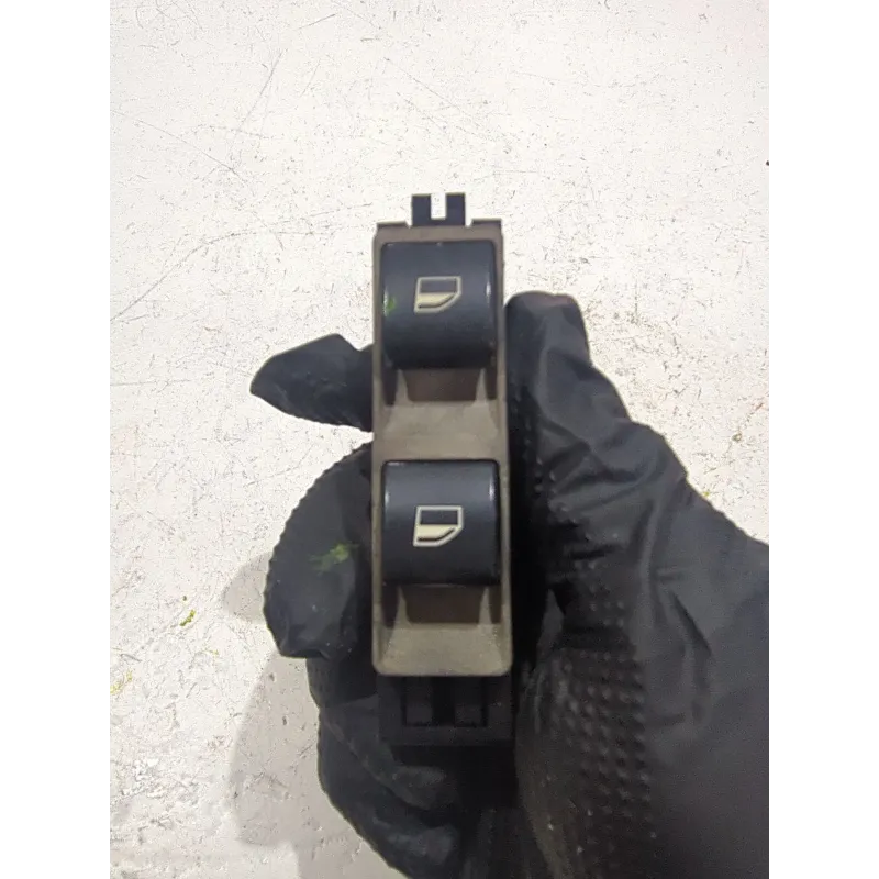 Recambio de mando elevalunas delantero derecho para bmw 3 (e46) 320 d referencia OEM IAM 03120220  
