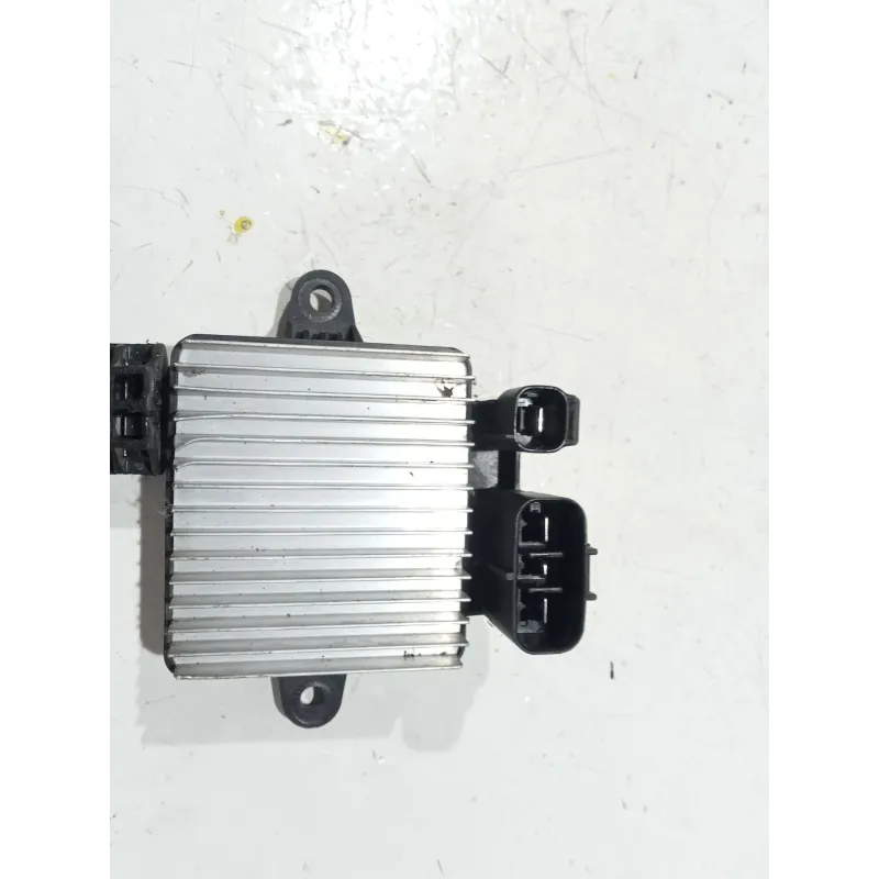 Recambio de caja precalentamiento para hyundai sonata v (nf) 2.0 crdi referencia OEM IAM 253853K400  