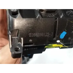 Recambio de cerradura puerta delantera derecha para renault clio iii (2005) 1.1 75 cv referencia OEM IAM 8200300125J  