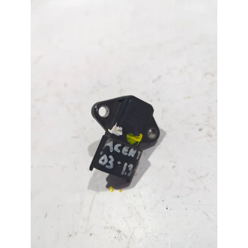 Recambio de sensor presion para hyundai accent 1.3i referencia OEM IAM 3930022600  