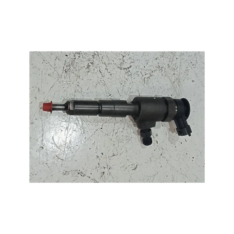 Recambio de inyector para peugeot 206 (1998) 1.4 hdi eco 70 referencia OEM IAM 0445110135  
