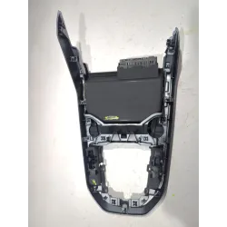 Recambio de embellecedor palanca cambio para seat arona 1.0 referencia OEM IAM SE270216  