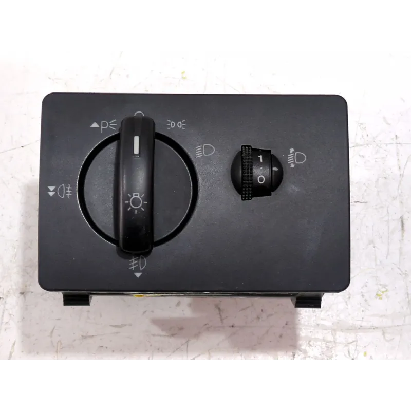 Recambio de mando luces para ford focus ii (da_, hcp, dp) 1.6 tdci referencia OEM IAM 7M5T13A024LA  