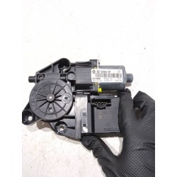 MOTOR ELEVALUNAS TRASERO DERECHO 0130823516 