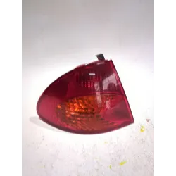 Recambio de piloto trasero izquierdo para toyota avensis monovolumen (t22)(1998) 2.0 sol [2,0 ltr. - 94 kw 16v cat] referencia O