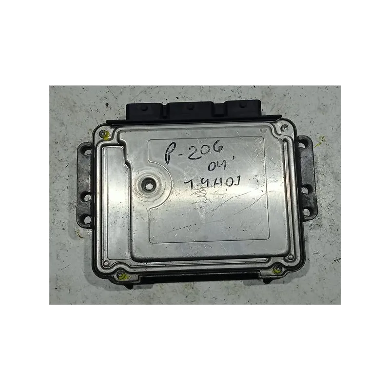 Recambio de centralita inyeccion para peugeot 206 sw (2002) 1.4 referencia OEM IAM 0281011784 EDC16C34  