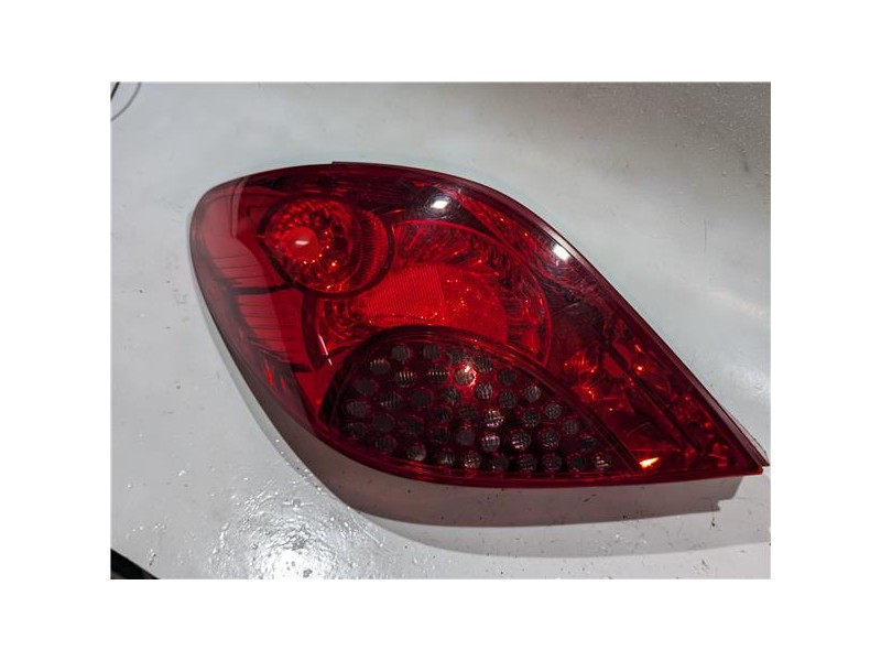 Recambio de piloto trasero izquierdo para peugeot 207 (2006) 1.4 confort [1,4 ltr. - 50 kw hdi] referencia OEM IAM 9686566080 96