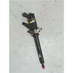 Recambio de inyector para peugeot 407 hdi 135 referencia OEM IAM 0445110297  
