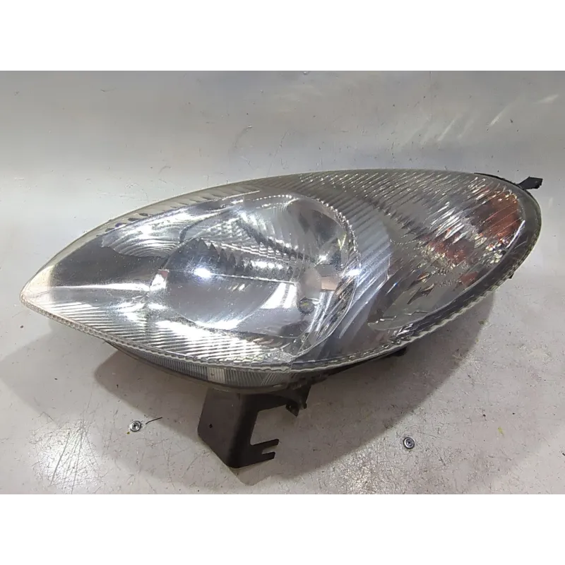 Recambio de faro delantero izquierdo para citroën xsara picasso (n68) 2.0 hdi referencia OEM IAM   