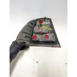 Recambio de piloto trasero derecho para bmw 3 (e46) 320 d referencia OEM IAM 6910532  