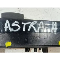 Recambio de interruptor luces emergencia para opel astra h berlina (2004) 1.6 referencia OEM IAM 13100107  