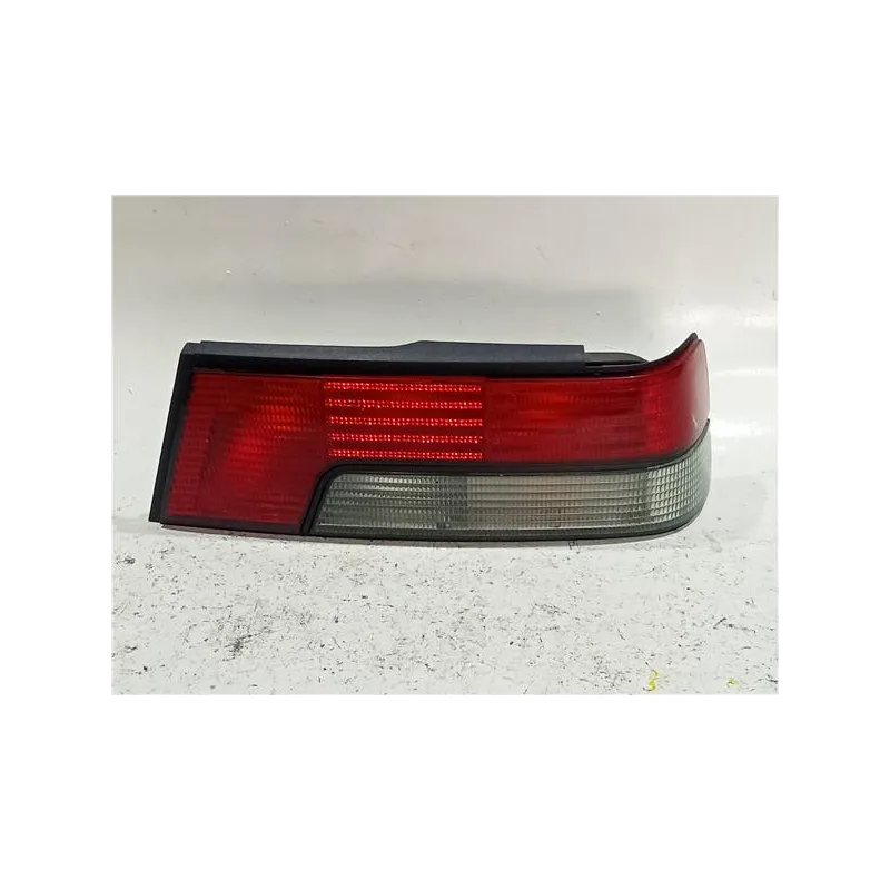 Recambio de piloto trasero derecho para peugeot 405 berlina (1987) 1.8 turbo diesel referencia OEM IAM VALEO 6751222  