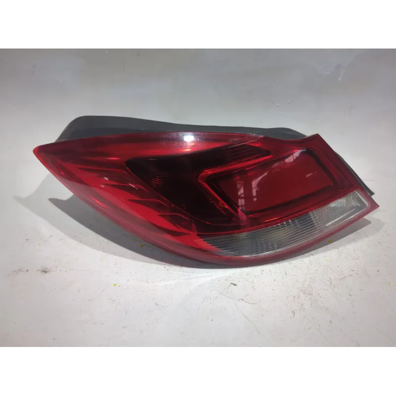 Recambio de piloto trasero izquierdo para opel insignia berlina (2008) 2.0 cdti referencia OEM IAM 168348  