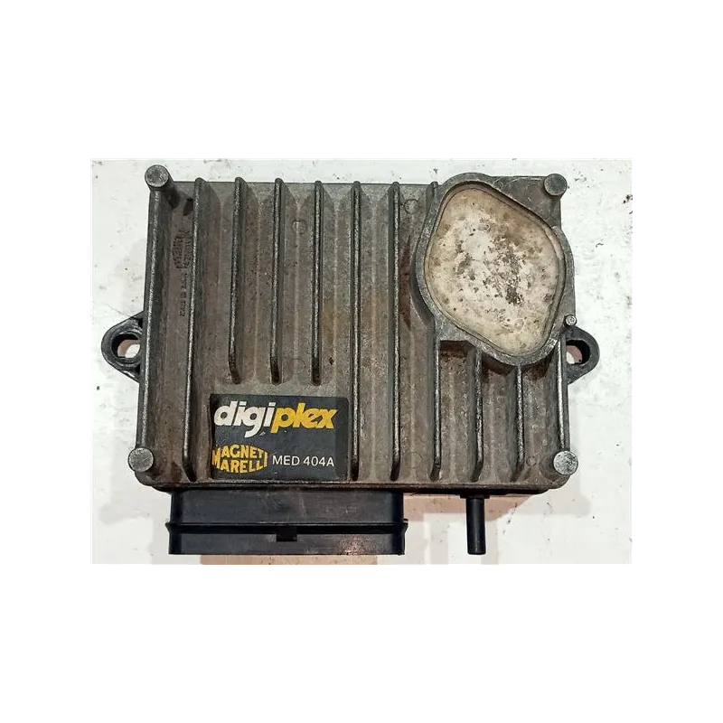 Recambio de centralita para fiat ritmo (1983) referencia OEM IAM MED404A  
