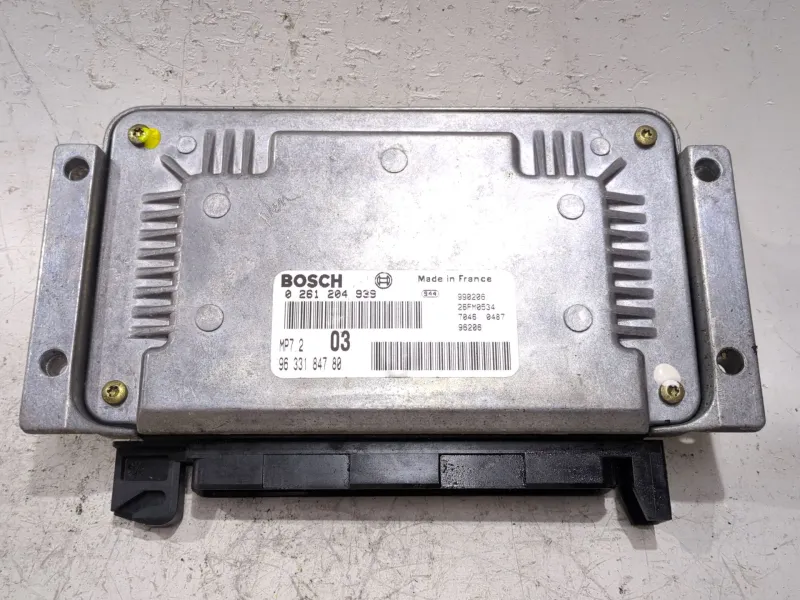 Recambio de centralita inyeccion para citroën xsara berlina (1997) 1.6 i referencia OEM IAM 0261204939 9633184780  