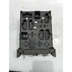 Recambio de caja fusibles/rele para renault laguna ii (bg0)(2001) 1.9 dci (bg0g) referencia OEM IAM 8200004201E 8200283811B  