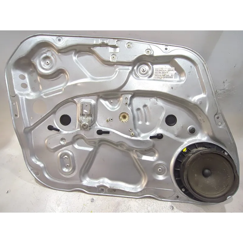Recambio de mecanismo elevalunas delantero izquierdo para hyundai i30 (fd)(06.2007) 1.6 crdi referencia OEM IAM 824702R000  