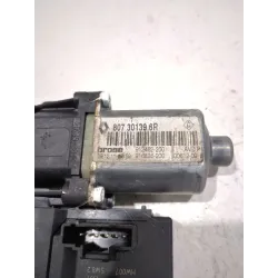 Recambio de motor elevalunas delantero derecho para renault megane 1.9 referencia OEM IAM 965368200  