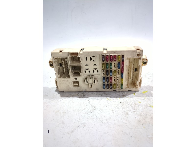 Recambio de caja fusibles/rele para fiat stilo (192_) 1.9 jtd (192_xf1a) referencia OEM IAM 46797609  