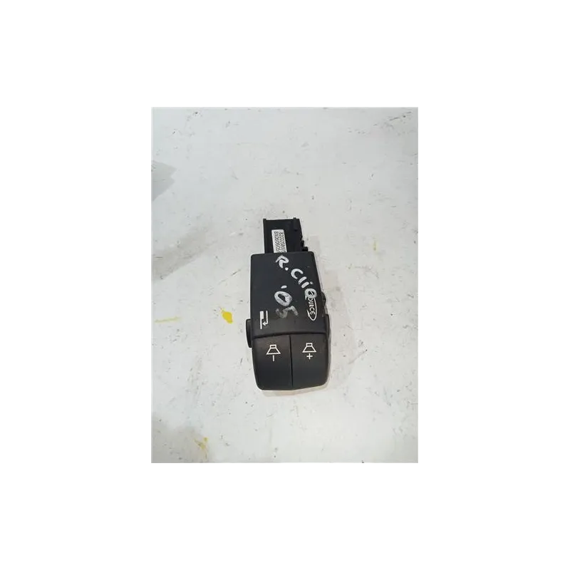 Recambio de mando multifuncion para renault clio ii symbol (2001) referencia OEM IAM 8200058695  