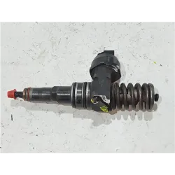 Recambio de inyector para volkswagen golf iv berlina (1j1)(1997) 1.6 16v referencia OEM IAM 038130073AK  