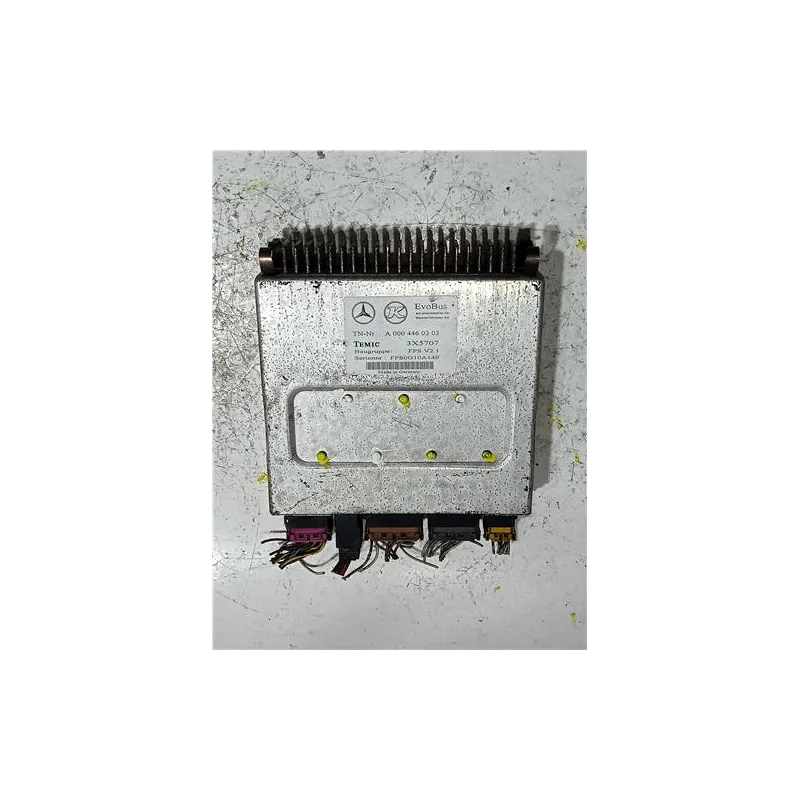 Recambio de centralita para mercedes-benz autobus urbano 6374 referencia OEM IAM A0004460303  