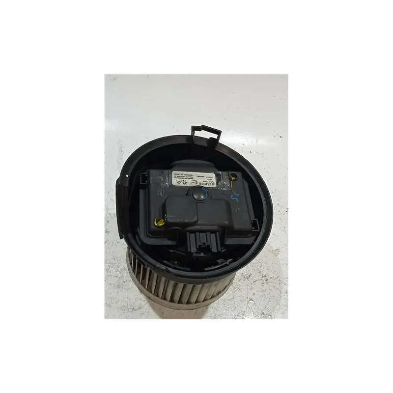 Recambio de motor calefaccion para peugeot 407 hdi 135 referencia OEM IAM 7737080501  