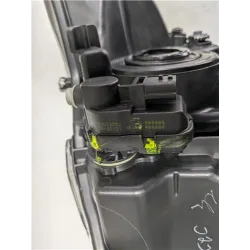 Recambio de faro delantero derecho para toyota yaris (xp21)(2020) referencia OEM IAM BG B6 K0-6  