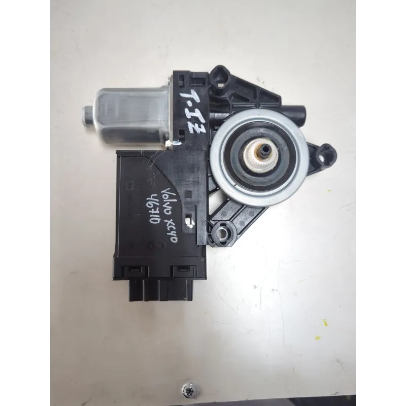 Recambio de motor elevalunas trasero izquierdo para volvo xc40 (536) d3 referencia OEM IAM 966265102  