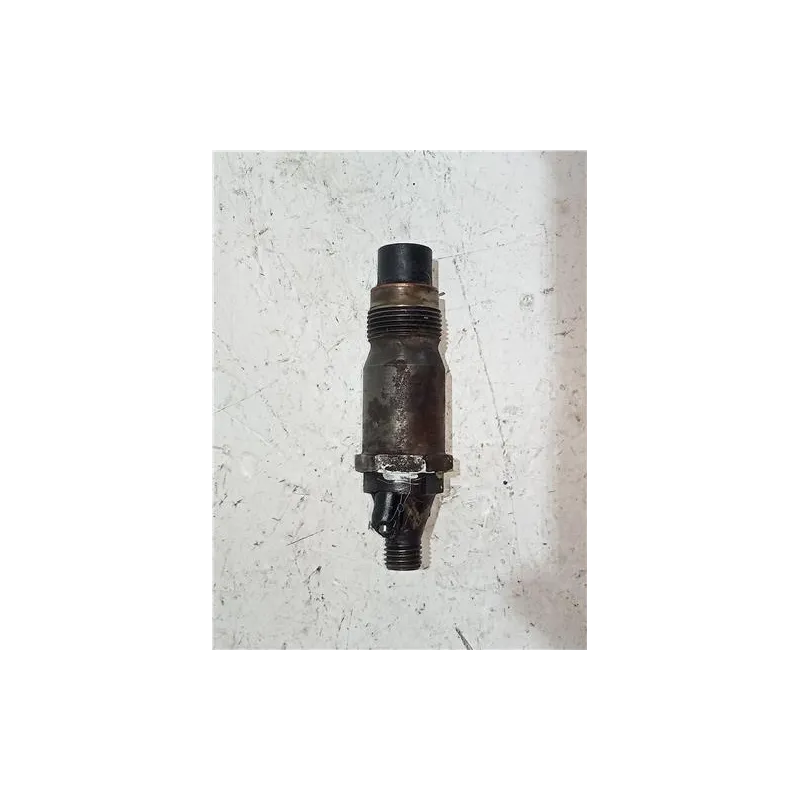 Recambio de inyector para chrysler voyager es (1987) 2.5 td referencia OEM IAM KCA17S70  
