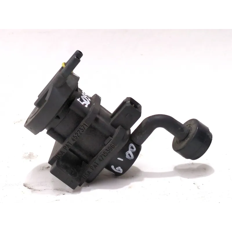 Recambio de valvula aire adicional para opel astra f berlina (1991) 1.7 d referencia OEM IAM 4534375 4522371  