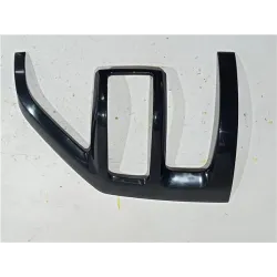 Recambio de moldura piloto trasero izquierdo para mitsubishi pajero 2.5 td referencia OEM IAM MR539345  