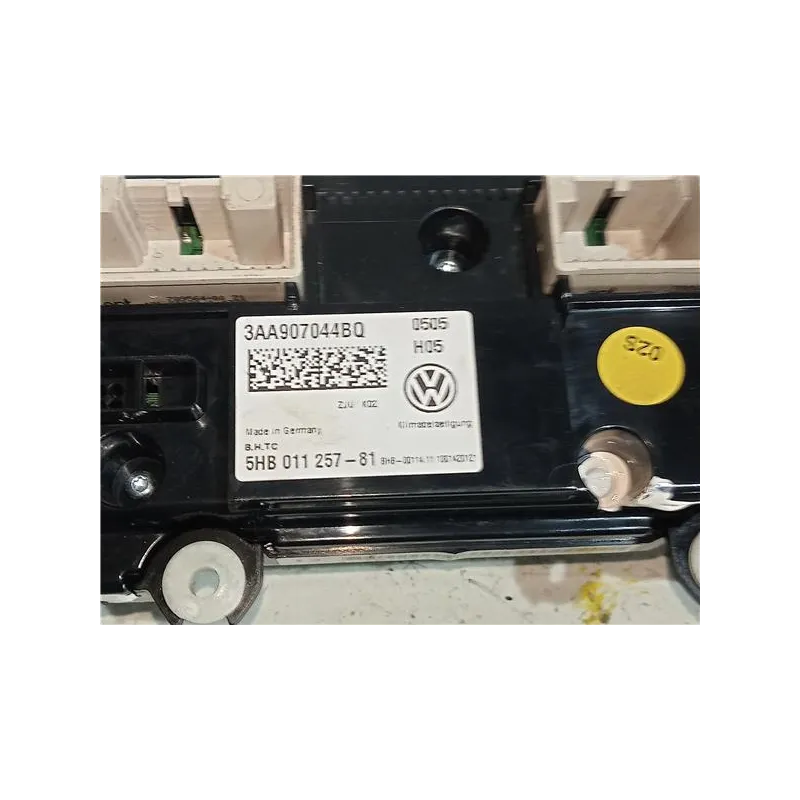 Recambio de mandos climatizador para volkswagen cc (358)(11.2011) basis bmt tdi referencia OEM IAM 3AA907044BQ  