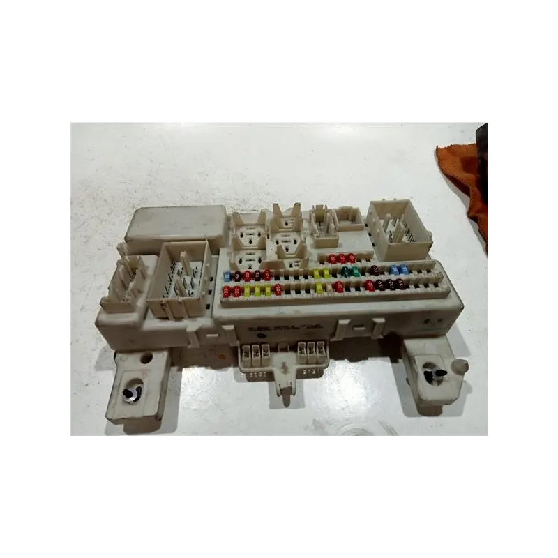 Recambio de caja fusibles/rele para mazda 3 berlina (bk)(2003) 2.0 referencia OEM IAM PHBR5S66730E  