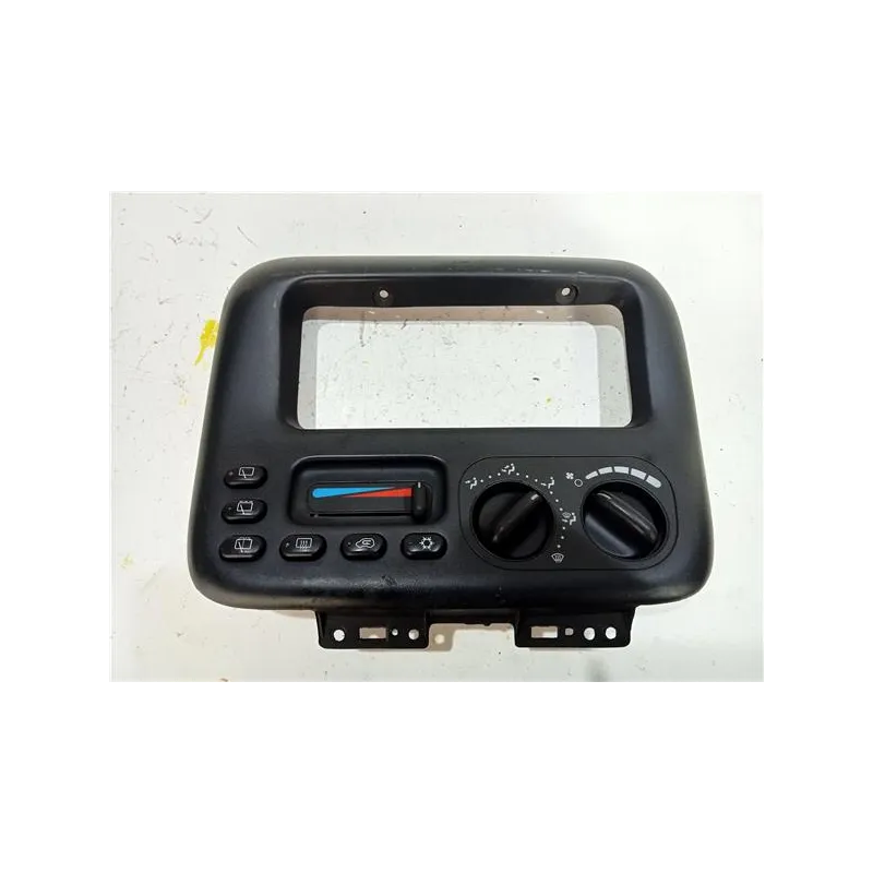 Recambio de mandos climatizador para chrysler voyager es (1987) 2.5 td referencia OEM IAM P4677215  