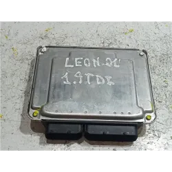Recambio de centralita inyeccion para seat leon (1m1)(11.1999) tdi referencia OEM IAM 038906012AT  