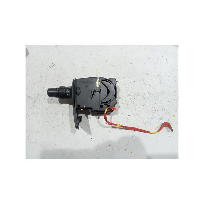 Recambio de mando intermitencia para renault clio iii (2005) 1.1 75 cv referencia OEM IAM 88102003362  