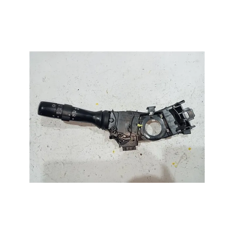 Recambio de mando intermitencia para toyota avensis (t27)(2008) referencia OEM IAM 17F373  