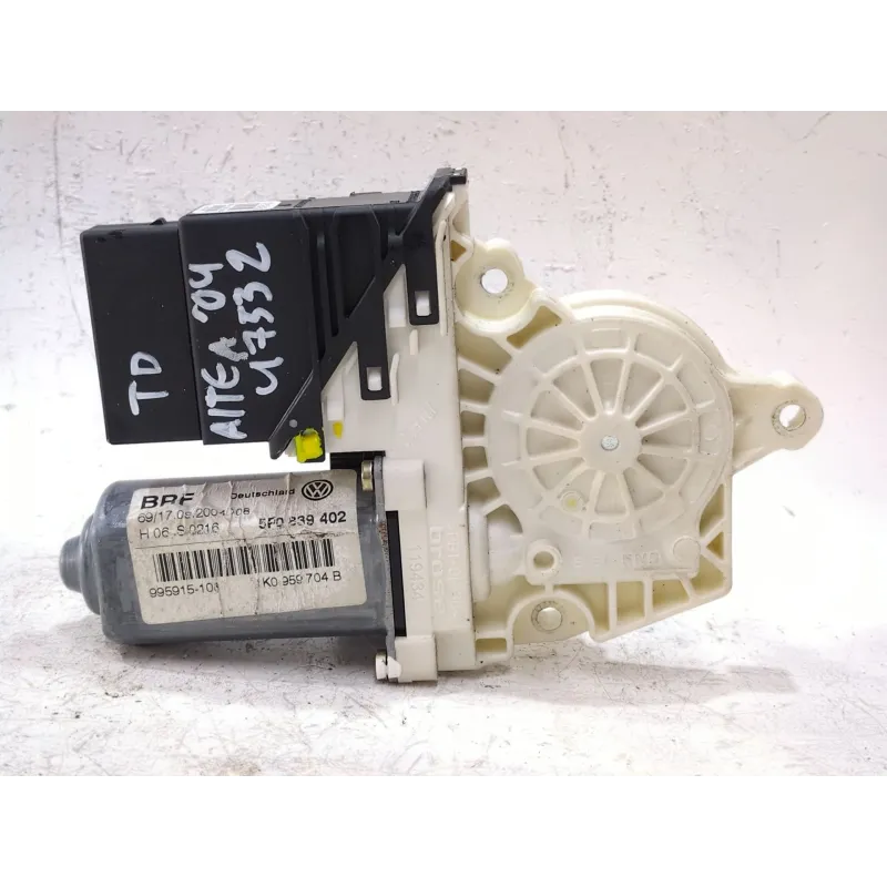 Recambio de motor elevalunas trasero derecho para seat altea (5p1) 1.6 referencia OEM IAM 993425100 1K0959704B  