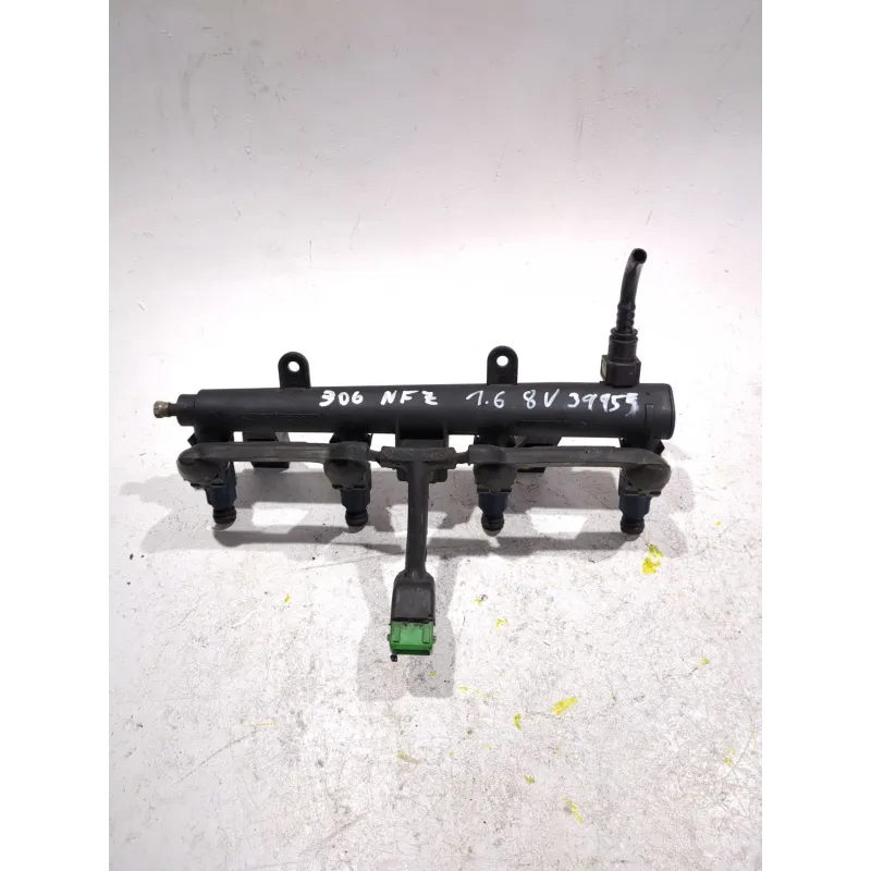 Recambio de rampa inyectores para peugeot 206 hatchback (2a/c) 1.6 i referencia OEM IAM 9628982980  