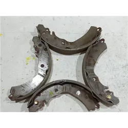 Recambio de zapatas para mitsubishi carisma berlina 5 (da0)(1995) 1.9 di-d referencia OEM IAM AKL608EE  