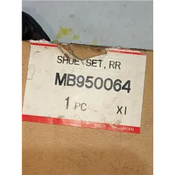 Recambio de zapatas para mitsubishi carisma berlina 5 (da0)(1995) 1.9 di-d referencia OEM IAM AKL608EE  