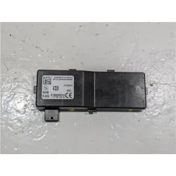 Recambio de centralita cierre centralizado para opel insignia berlina (2008) 2.0 cdti referencia OEM IAM 13503204  