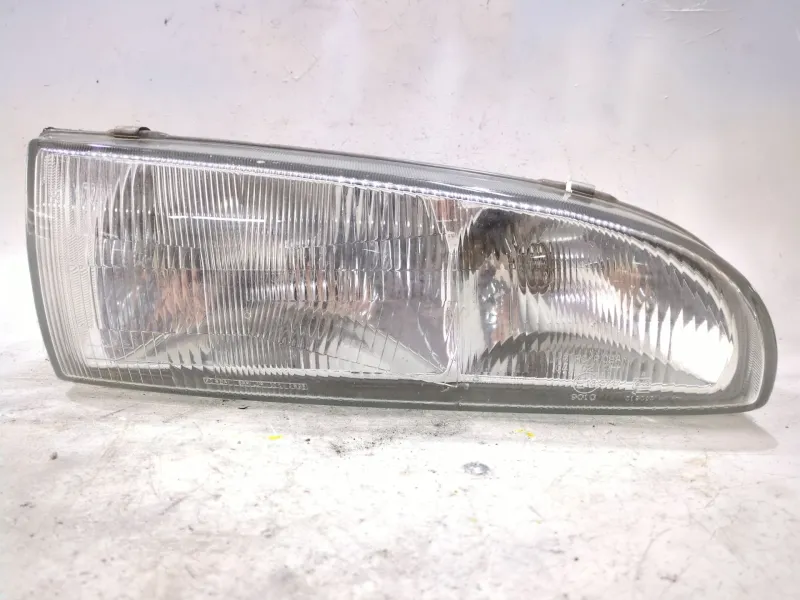 Recambio de faro delantero derecho para hyundai h100 furgón 2.5 d referencia OEM IAM 1012895  
