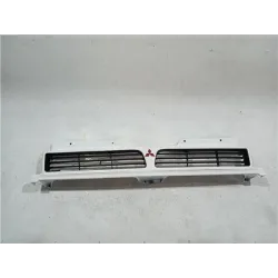 Recambio de parrilla delantera para mitsubishi space wagon (n80/n90)(1999) 2.4 referencia OEM IAM MB831568  