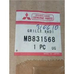 Recambio de parrilla delantera para mitsubishi space wagon (n80/n90)(1999) 2.4 referencia OEM IAM MB831568  