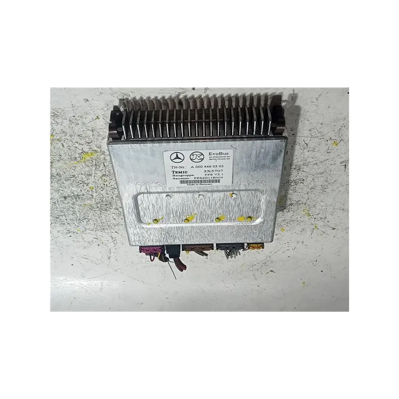 Recambio de centralita para mercedes-benz autobus urbano o-530 referencia OEM IAM A0004460303  