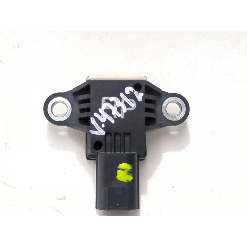 Recambio de sensor impacto para kia carens iv van (a4) crdi referencia OEM IAM 95920A4050 624723700  