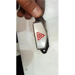 Recambio de interruptor luces emergencia para kia carens (rs)(2000) 1.8 i referencia OEM IAM 612W17020  